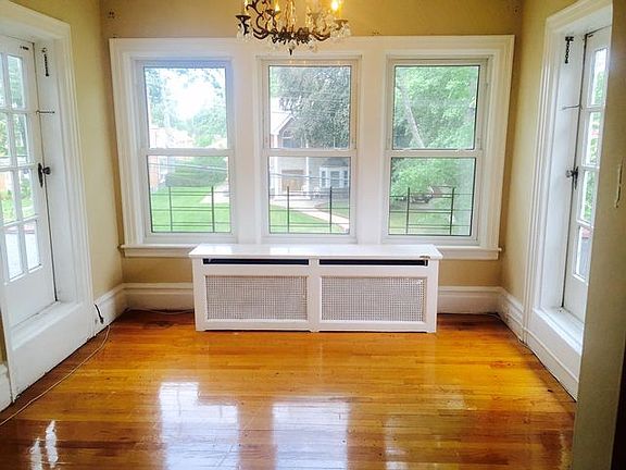 5th image of 18458 Midland Pkwy