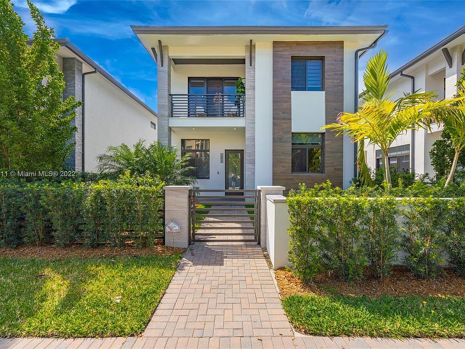 1st image of 8240 NW 51st Ter