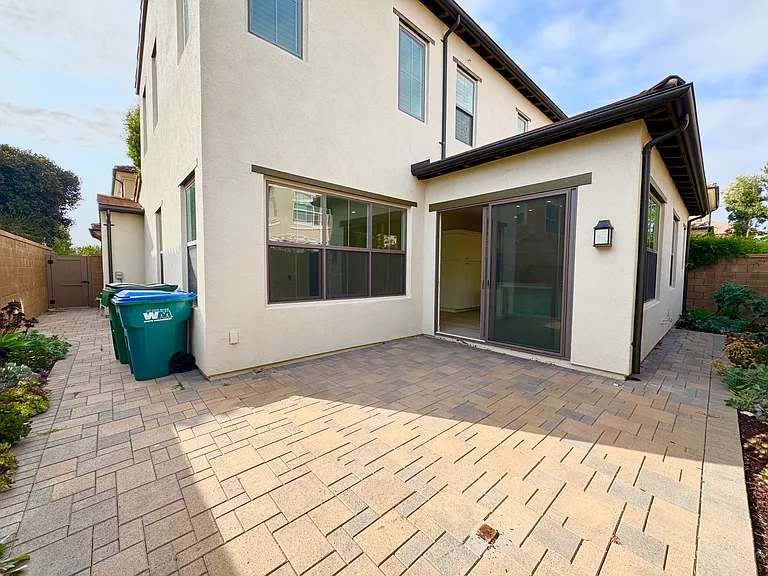 128 Hargrove — Photo 29