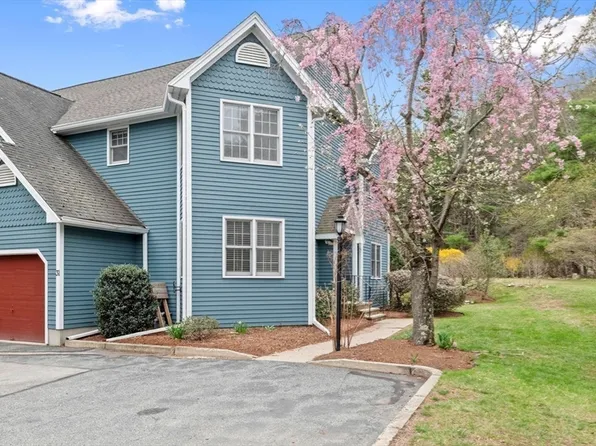 31 Forest Ln, Hopkinton, MA 01748