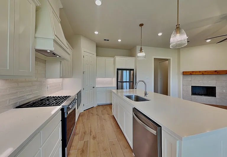 8209 Crystal Lagoon Way — Photo 5