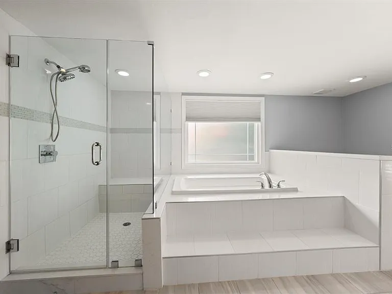 13903 Oberlin Manor Way — Photo 11