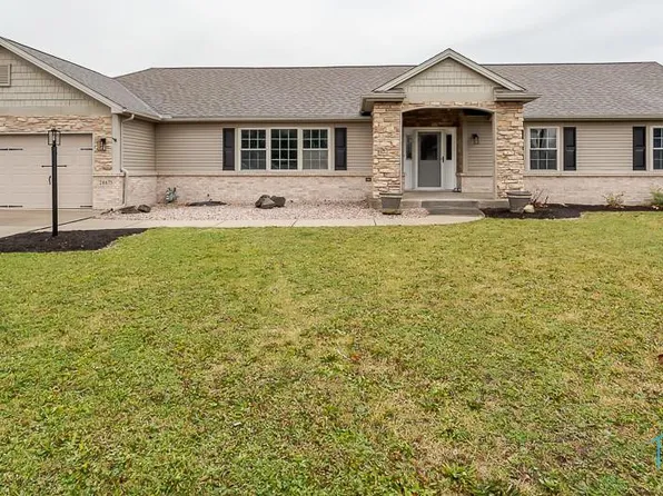 28675 Main St, Millbury, OH 43447