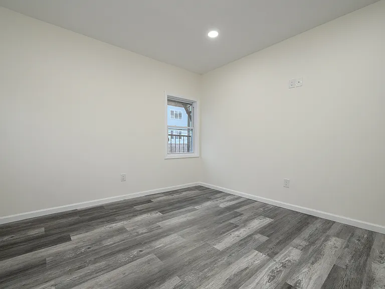287 Orange St #2 — Photo 22