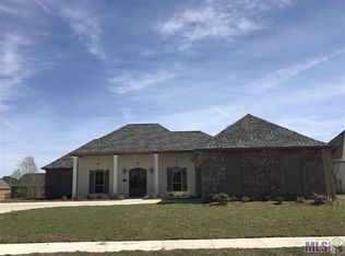 6628 Clark Plantation Dr, Gonzales, LA 70737