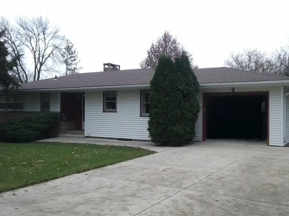 1105 Pinehill Dr, Albert Lea, MN 56007