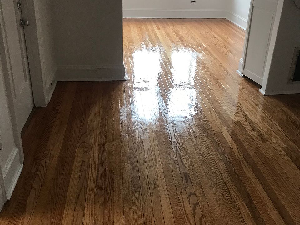 1st image of 913 N Ashland Ave