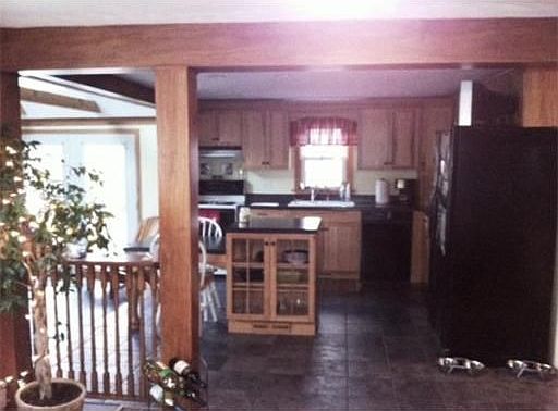 2nd image of 67 Turner St