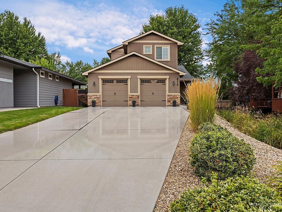 1st image of 6119 N Willowdale Pl