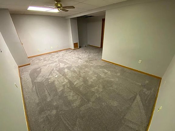 4th image of 7583 Pickett Ln #7583
