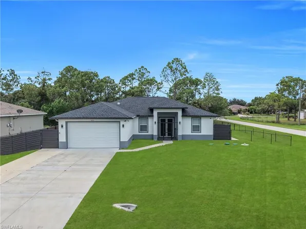 6131 Laurelwood DR, FORT MYERS, FL 33905