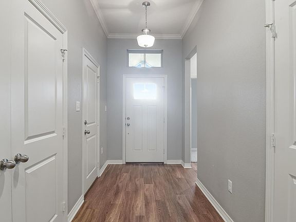 5th image of 2927 Meadow Brook Trl