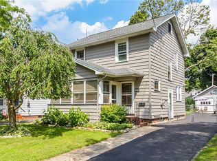 135 Forgham Rd, Rochester, NY 14616