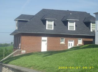 415 Robidoux St APT 202, Saint Joseph, MO 64501