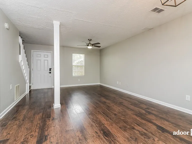 1643 Pecan Log Pl — Photo 6