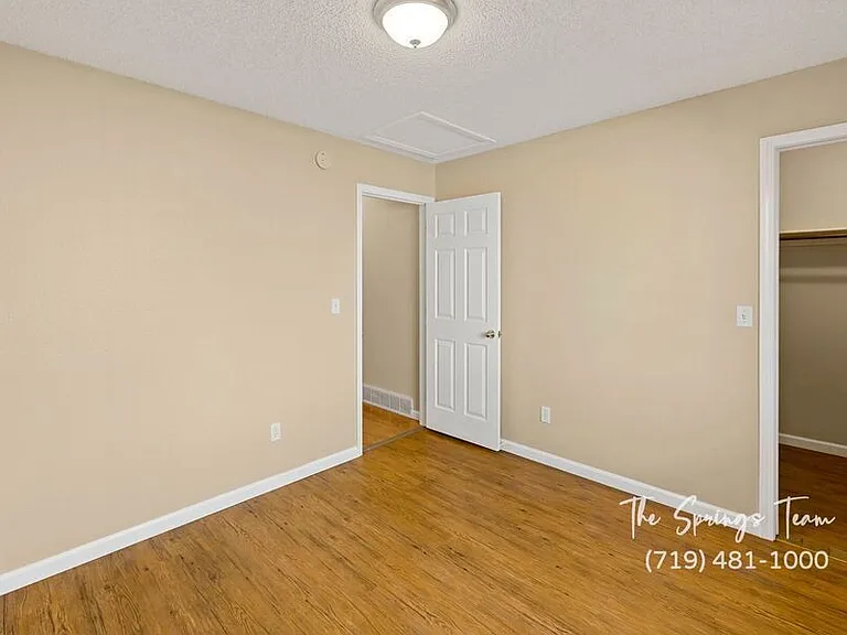 5833 Bow River Dr — Photo 23