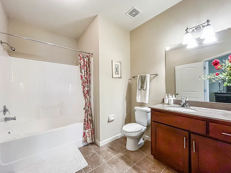 Westbrook Crossing Apartments — Photo 16