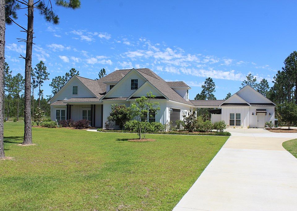2nd image of 144 Balmoral Dr