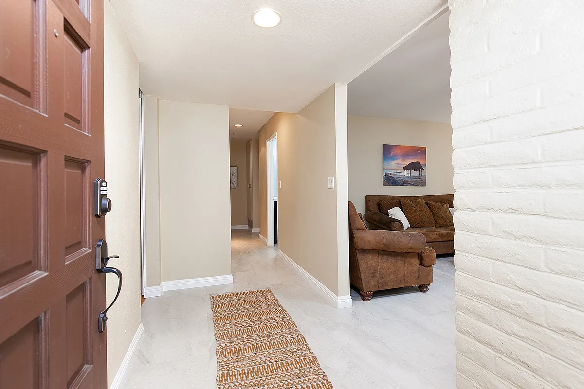 Building Photo - 4516 Collwood Ln