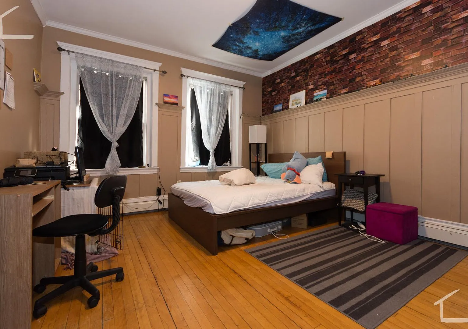 Unique and 'DePent' Allston Apartment — Photo 1