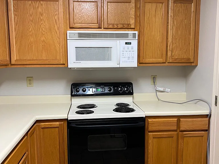 100 Northridge Dr #2 — Photo 4