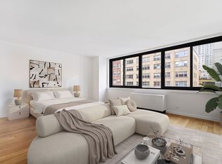 515 East 72, New York, NY 10021