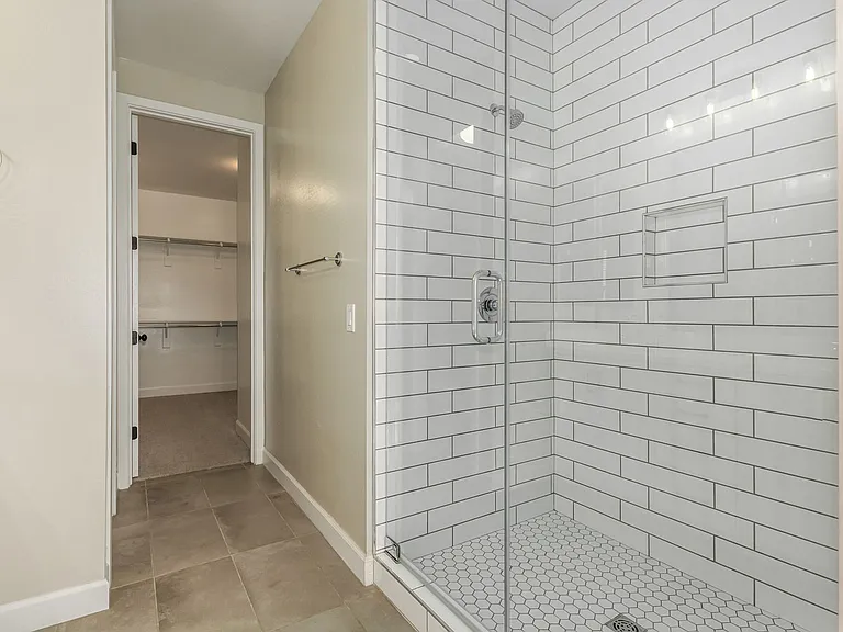 2026 W Desert Hollow Dr — Photo 11