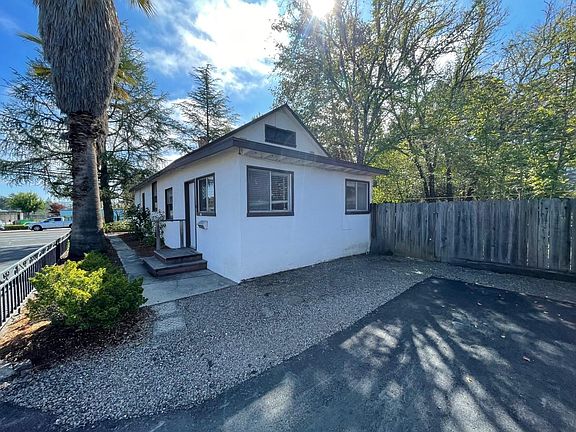 4th image of 671 5th St W #691