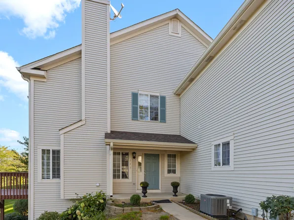 546 Fox Ridge Dr #0, Fox Lake, IL 60020
