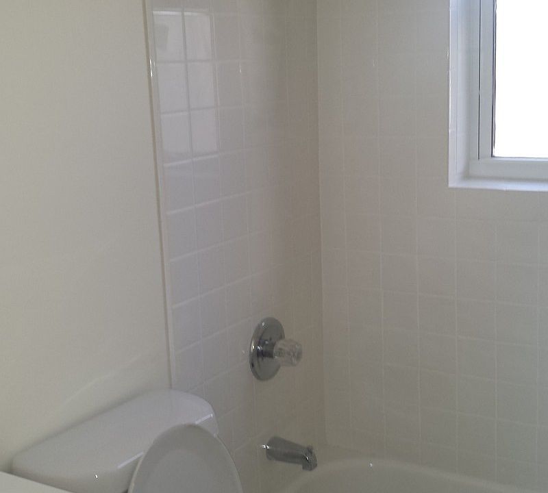 2nd image of 241 Clifton Pl APT 2
