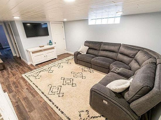 1st image of 965 Frankford Ave #7J