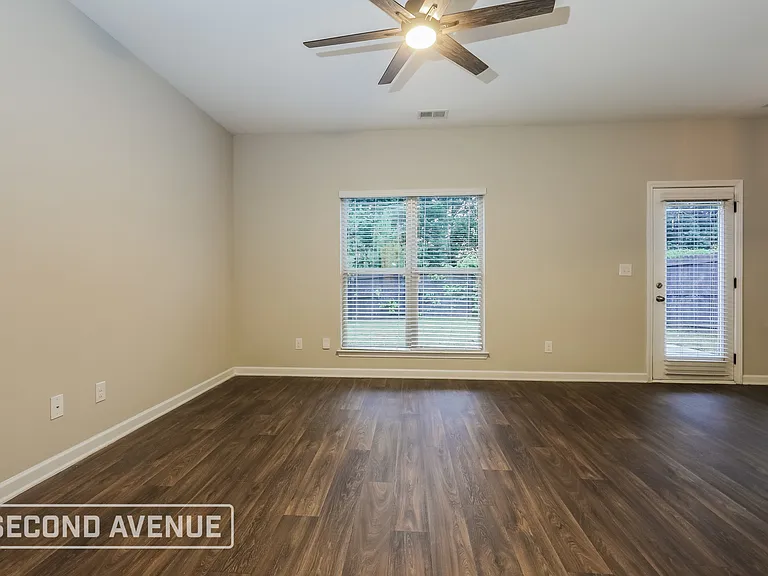 217 Magnaview Dr — Photo 3