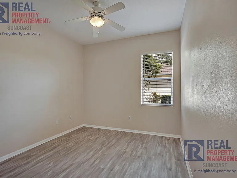 652 Planters Manor Way — Photo 34