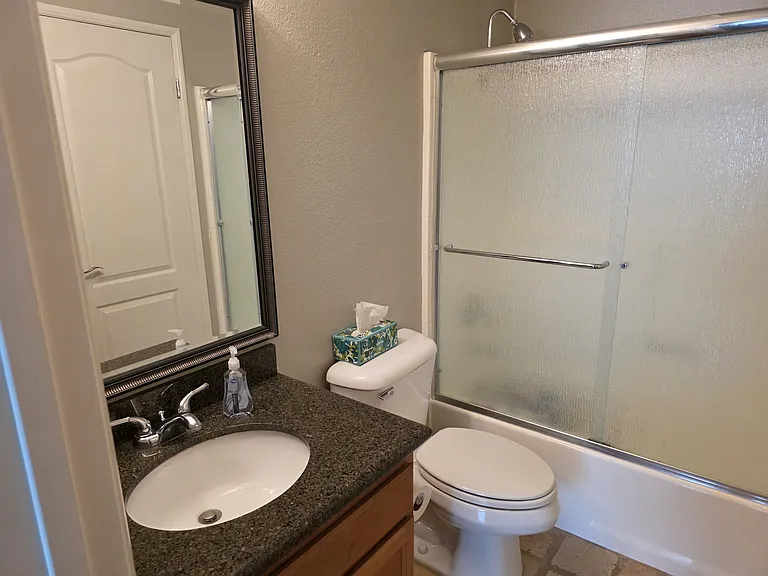 Shoreline Dr — Photo 5