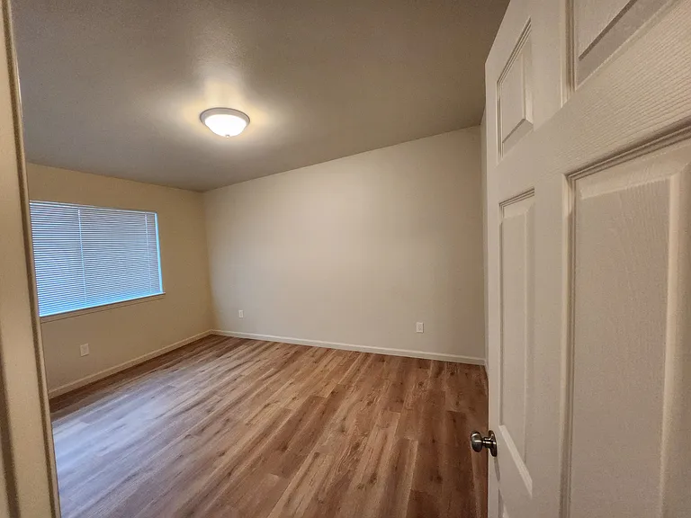 805 Sharmon Palms Ln #B — Photo 10