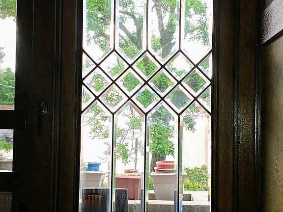 Leaded glass window