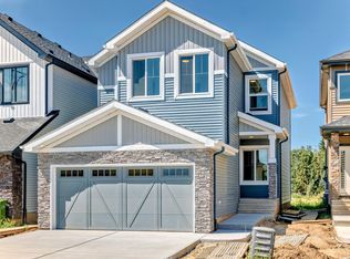 631 Kinglet Blvd NW, Edmonton, AB T5S0S8