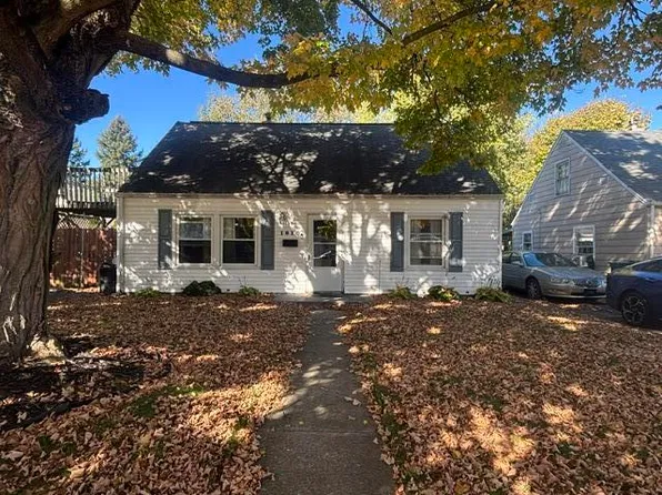 1610 S Sweetbriar Ln, Springfield, OH 45505
