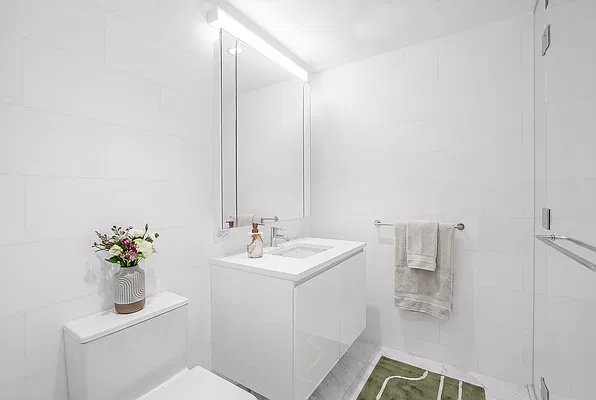 Bathroom, photo 2