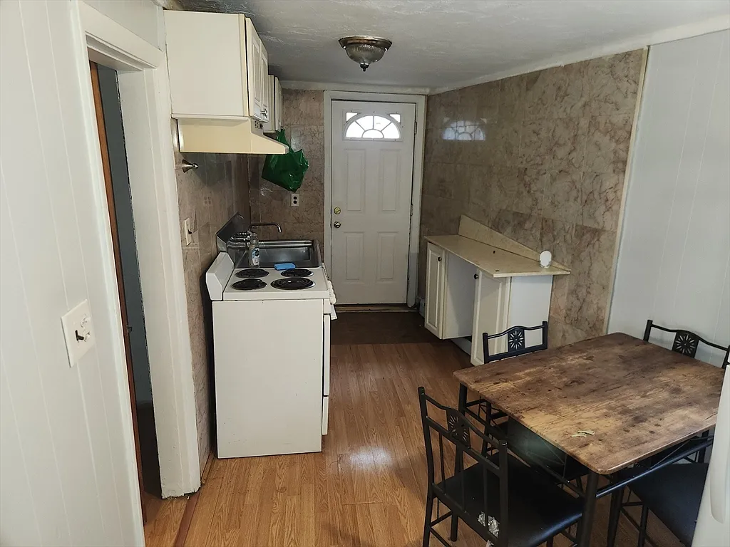 1 bed, 1.0 bath, 600 sqft, $2,000 — Photo 4