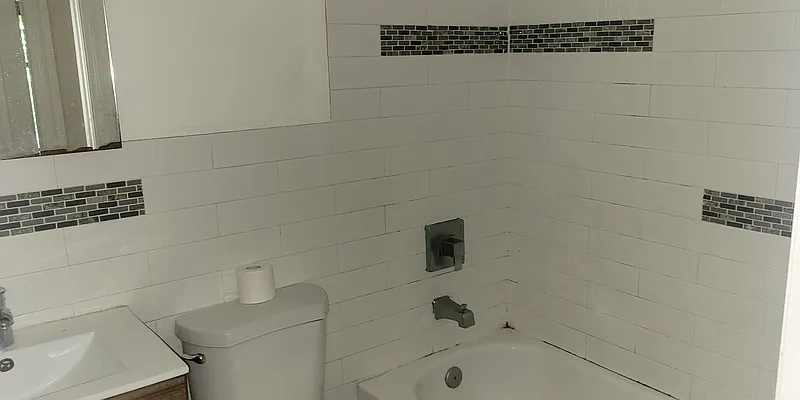 Rented by Obiajula Ugbomah, LREB | media 28