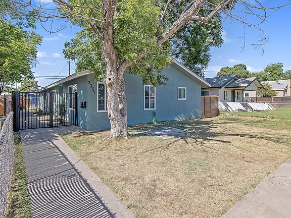 4th image of 2251 E Clay Avenue