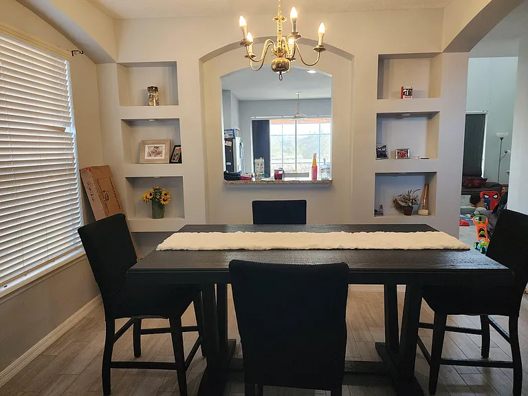 Viola Dr — Photo 4