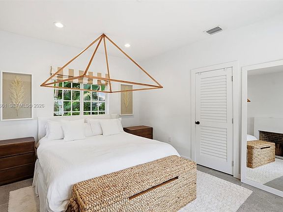 4th image of 4108 Palmarito St #1