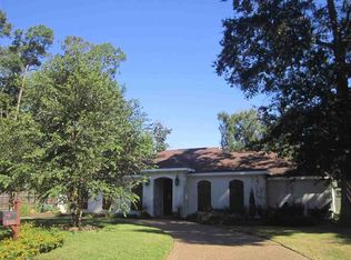 1160 Ivy Ln, Beaumont, TX 77706