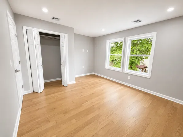 74 West 52nd Street image 1 of 10