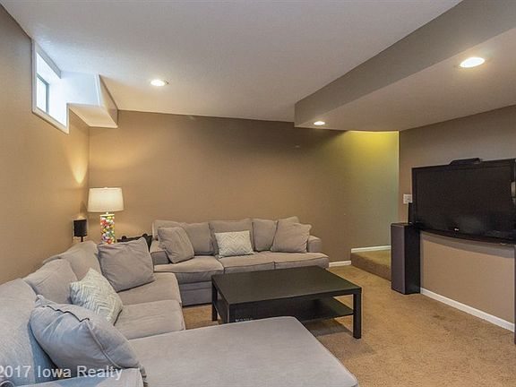 5th image of 6125 Dakota Dr