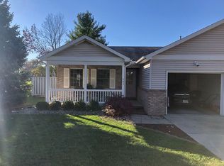 605 Edwards St, Monticello, IL 61856