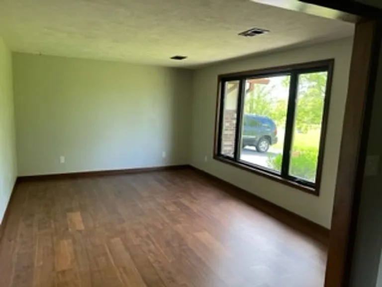 7085 W 700 N — Photo 16