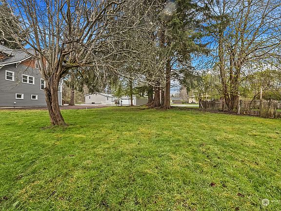 4th image of 310 W Harriman Street